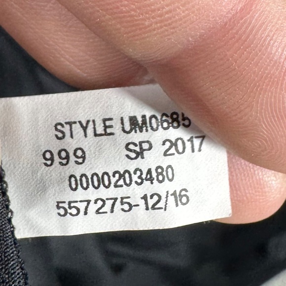 Under Armour Vanderbilt Commodores Long Sleeve Shirt XL Black HeatGear Loose Fit - Picture 6 of 10